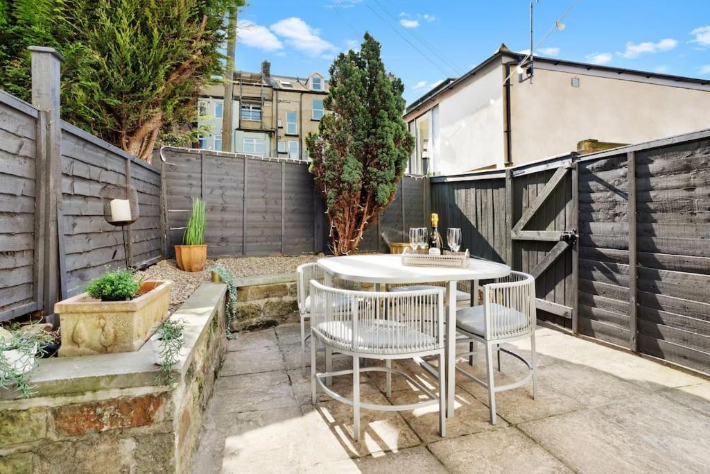 Stunning 4Bed Townhouse By Hic & Trendy Kings Quarter! Villa Harrogate Kültér fotó